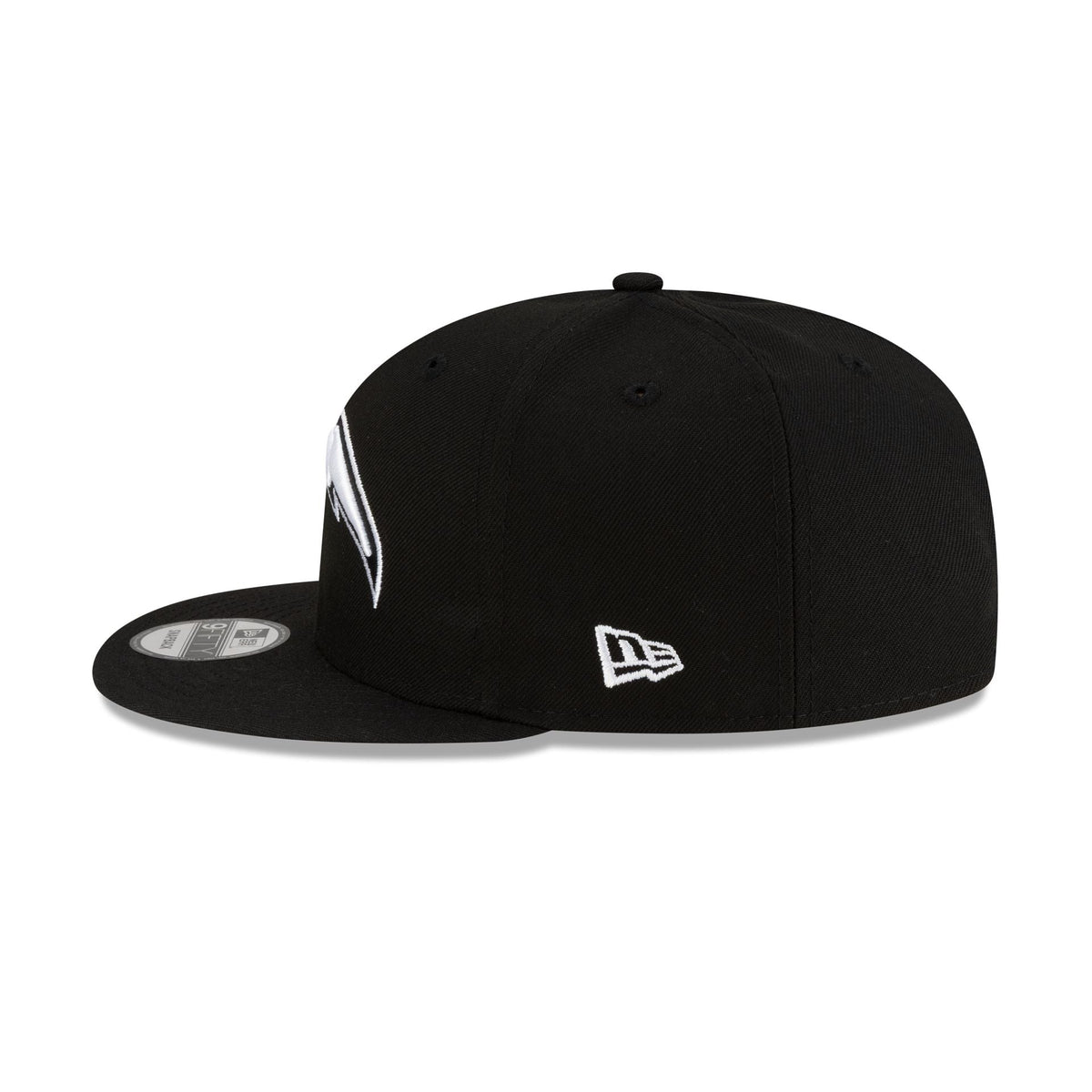 Los Angeles Chargers Black and White 9FIFTY Snapback Hat