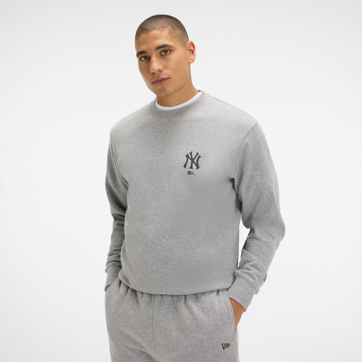 New York Yankees Relaxed Heather Gray Crewneck