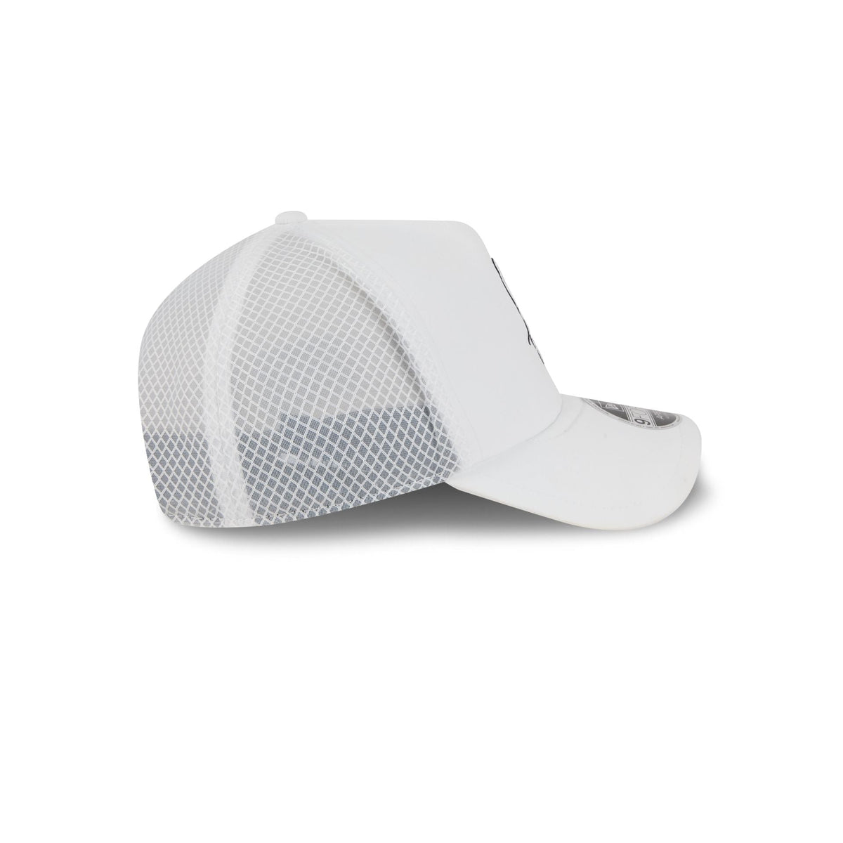 Chicago White Sox 2026 Batting Practice White 9FORTY APEX Trucker Hat