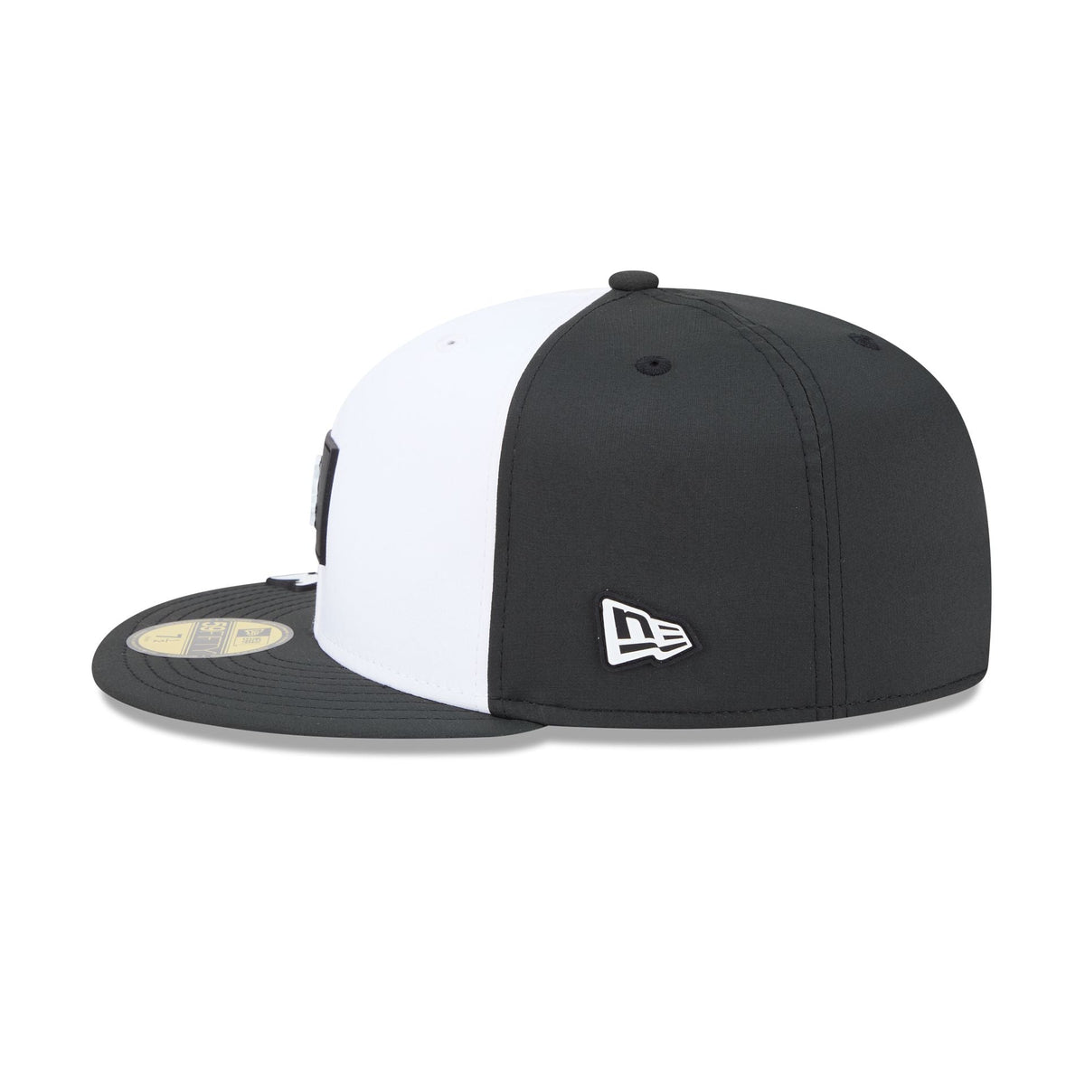 Chicago White Sox 2026 Clubhouse Black & White 59FIFTY Fitted Hat