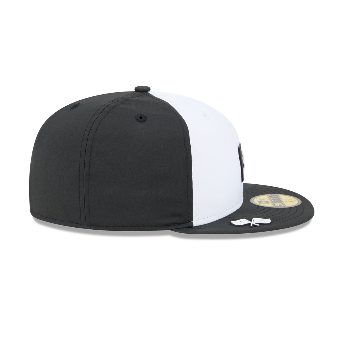 Minnesota Twins 2026 Clubhouse Black & White 59FIFTY Fitted Hat