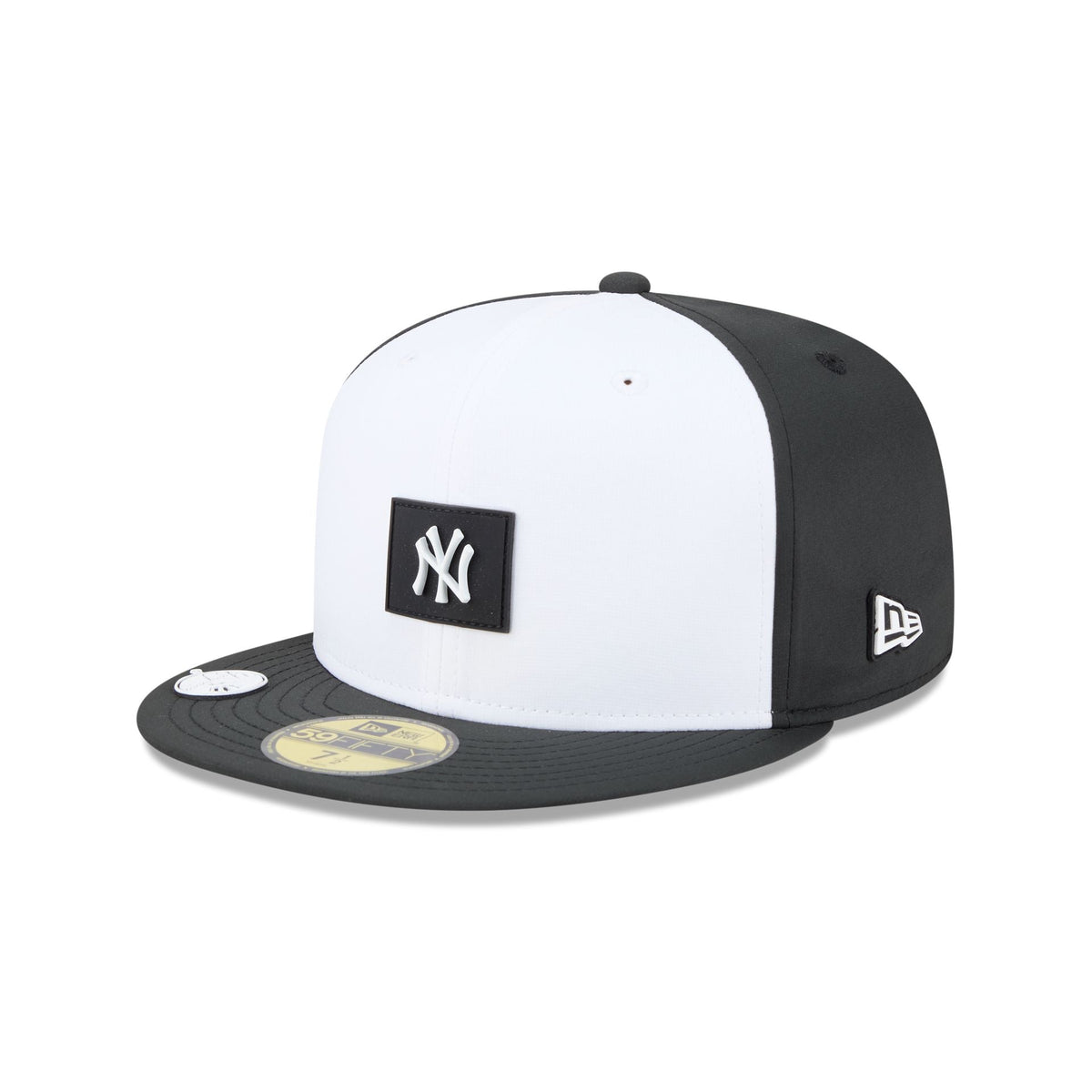 New York Yankees 2026 Clubhouse Black & White 59FIFTY Fitted Hat