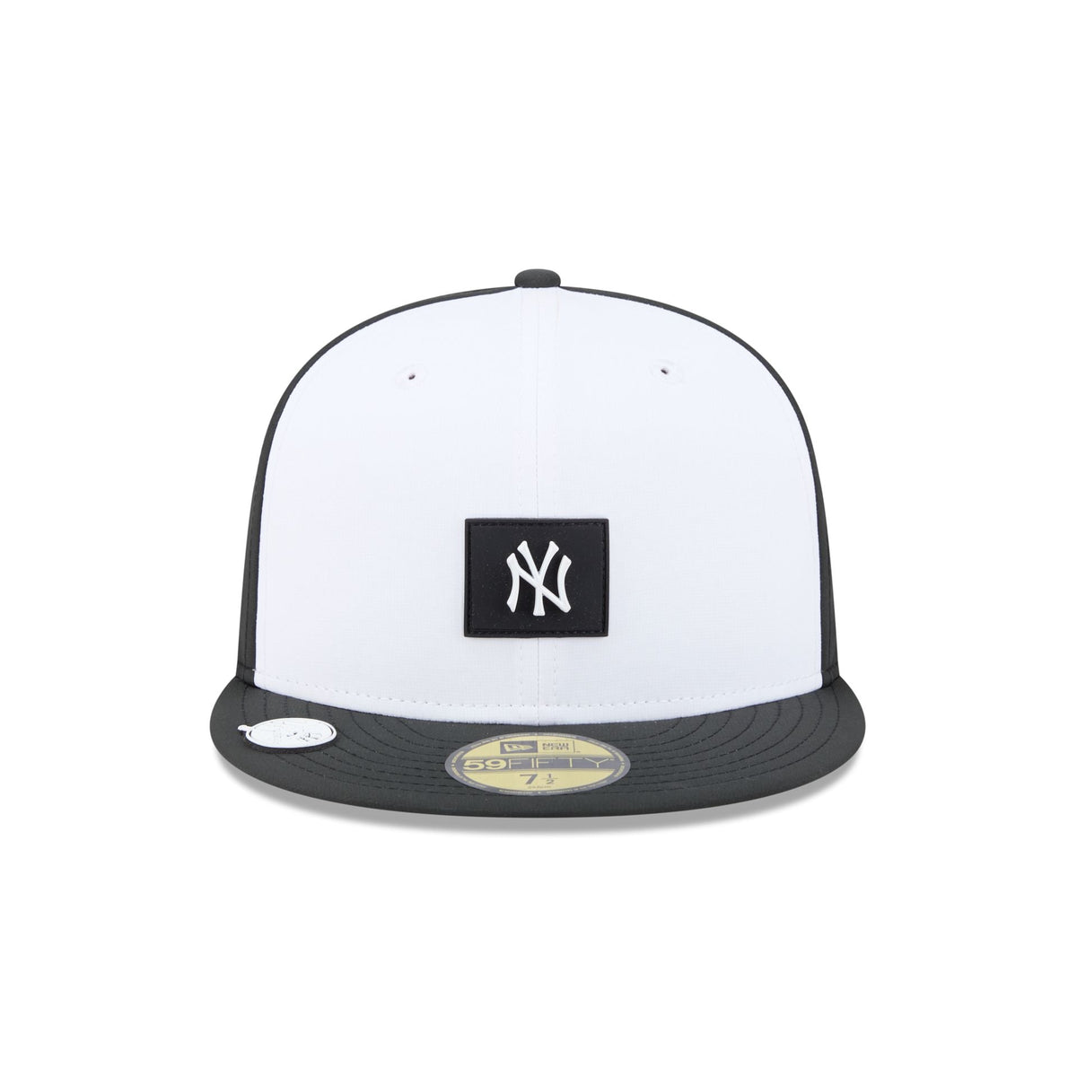 New York Yankees 2026 Clubhouse Black & White 59FIFTY Fitted Hat