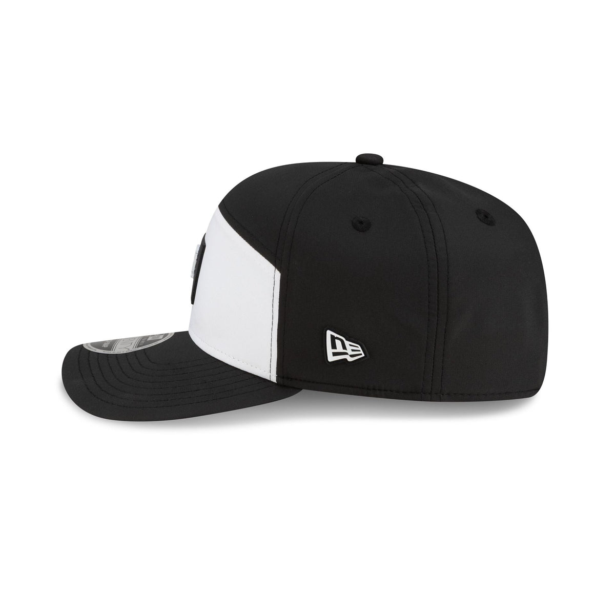 San Francisco Giants 2026 Clubhouse Black & White Split Panel 9SEVENTY Stretch-Snap Hat
