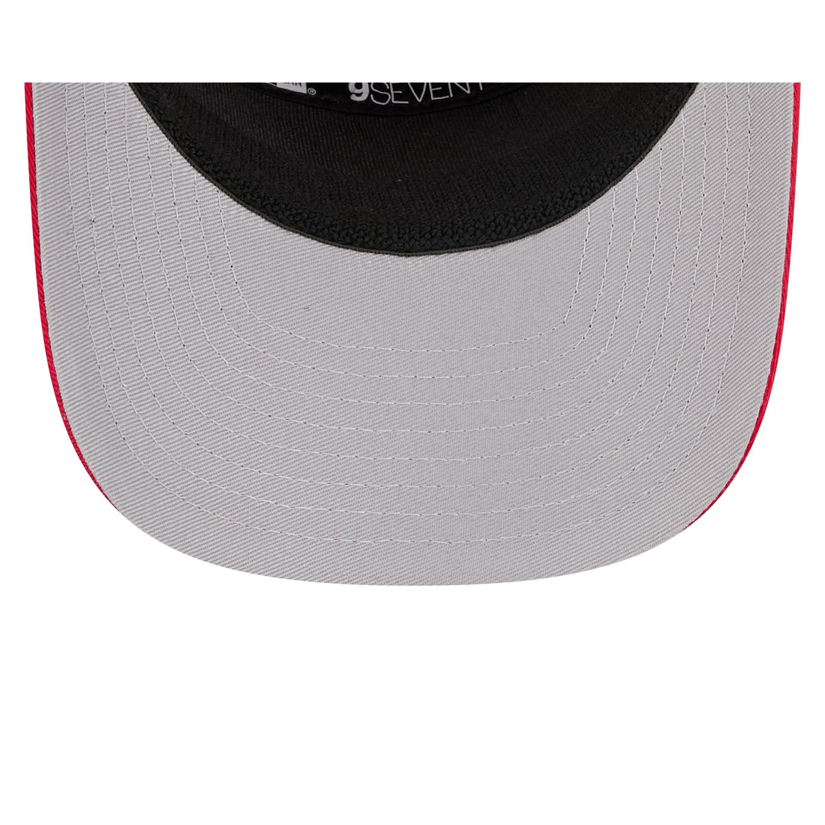 Tampa Bay Buccaneers Split Panel 9SEVENTY Stretch-Snap Hat
