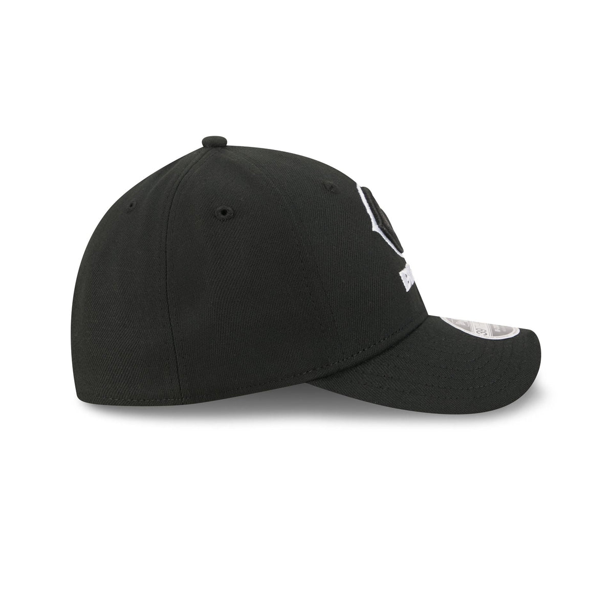 Chicago Bears Poly Black & White 39THIRTY M-Crown Stretch Fit Hat