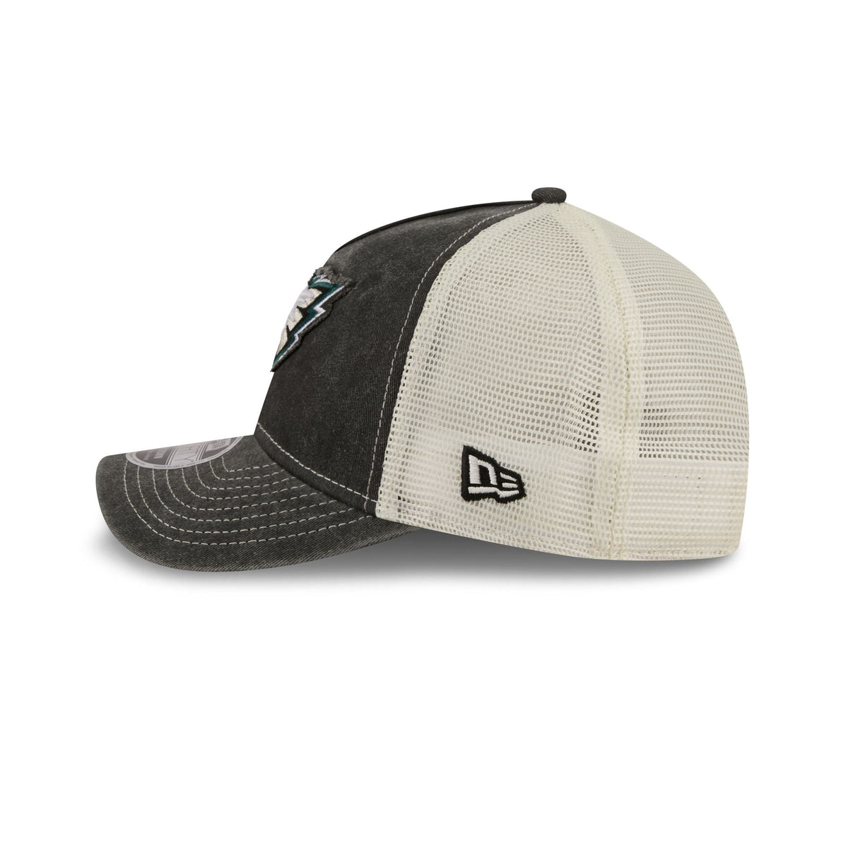 Philadelphia Eagles Frayed Logo 9FORTY M-Crown A-Frame Trucker Hat