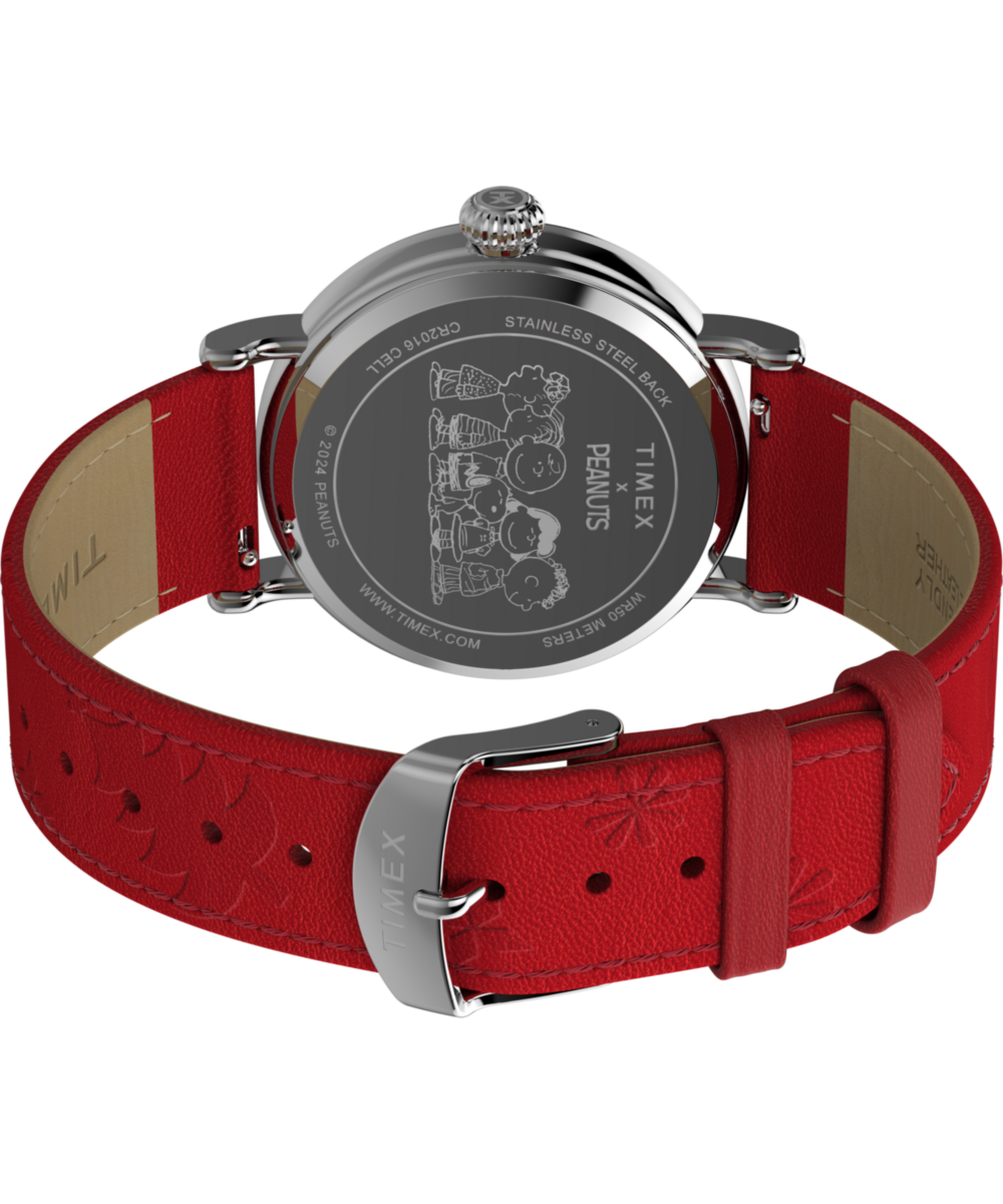 Peanuts® x Timex Standard Snoopy Santa 40mm Leather Strap Watch