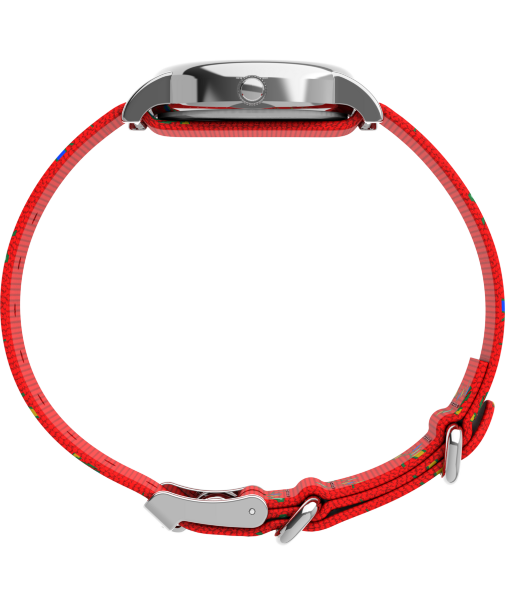 Peanuts® x Timex Weekender Snoopy Santa Hat 31mm Fabric Strap Watch